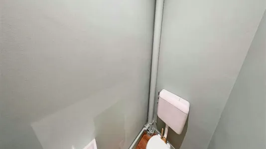 Rooms in Paris 17ème arrondissement - photo 9