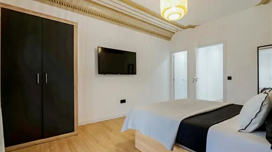 Rooms in Barcelona Eixample - photo 6