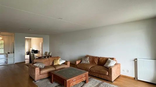 Apartments in Location is not specified - photo 2