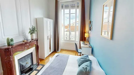 Rooms in Lyon - photo 2