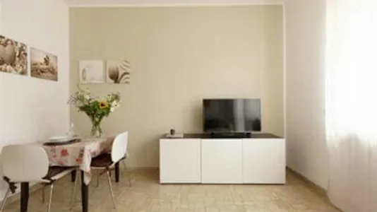 Apartments in Sesto San Giovanni - photo 4