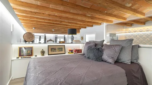 Apartments in Barcelona Eixample - photo 8