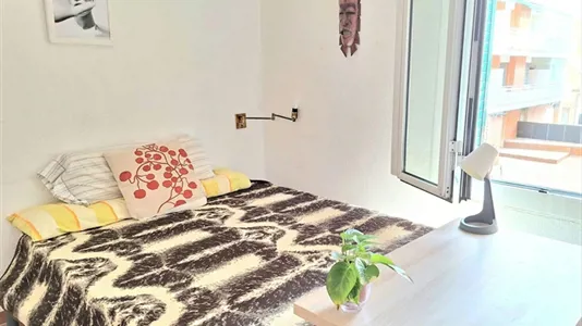 Rooms in Barcelona Sants-Montjuïc - photo 3