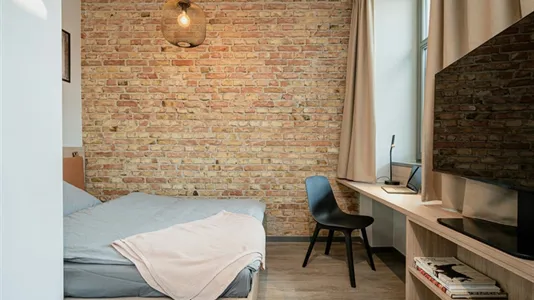 Apartments in Berlin Tempelhof-Schöneberg - photo 4