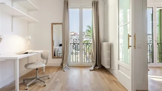 Rooms in Barcelona Eixample - photo 3