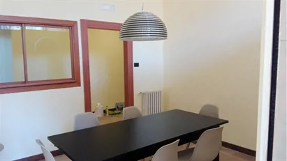 Room for rent in Caserta, Campania