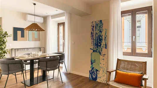 Apartments in Valencia Ciutat Vella - photo 8