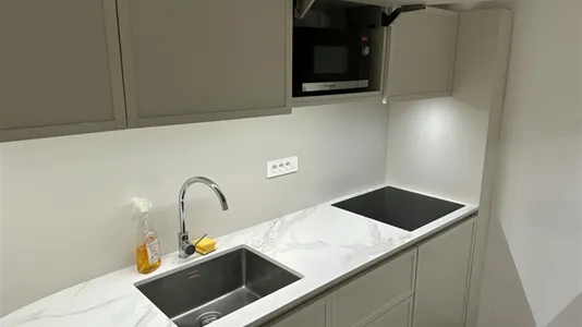 Rooms in Besnica - photo 9