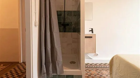 Rooms in Barcelona Eixample - photo 6