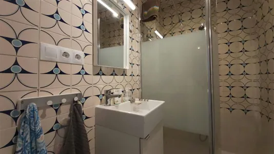 Rooms in Málaga - photo 10