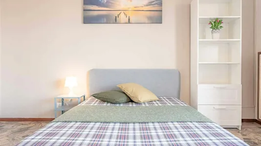 Rooms in Milano Zona 2 - Stazione Centrale, Gorla, Turro, Greco, Crescenzago - photo 3