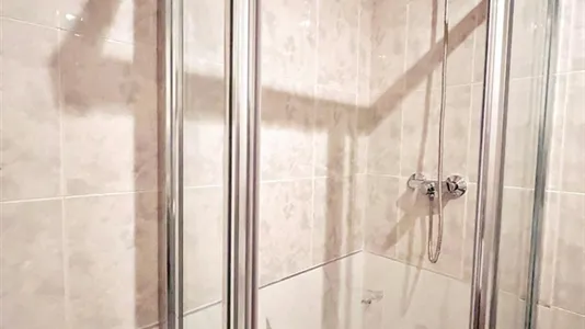 Rooms in Madrid Tetuán - photo 7