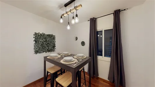Rooms in Barcelona Eixample - photo 10