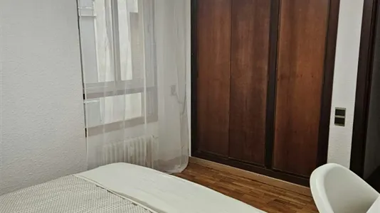 Rooms in Zaragoza - photo 4