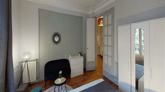 Rooms in Paris 15ème arrondissement - photo 4