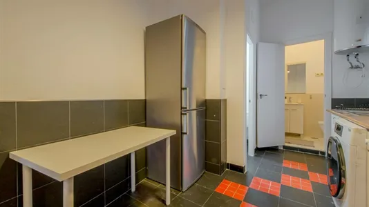 Rooms in Madrid Centro - photo 7