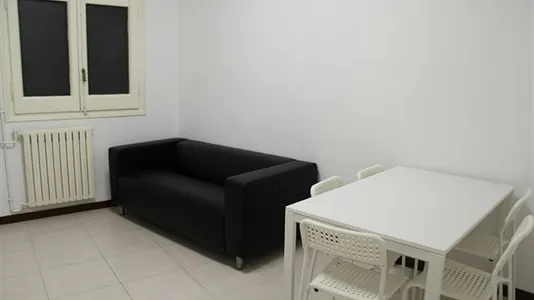 Rooms in Barcelona Ciutat Vella - photo 10