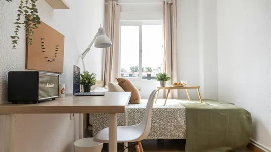 Rooms in Adaro - photo 6