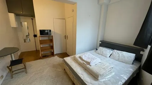 Apartments in Paris 17ème arrondissement - photo 4