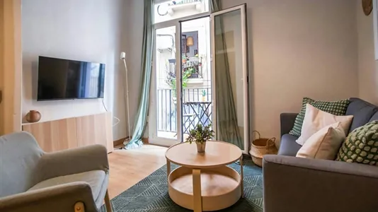 Apartments in Barcelona Ciutat Vella - photo 3