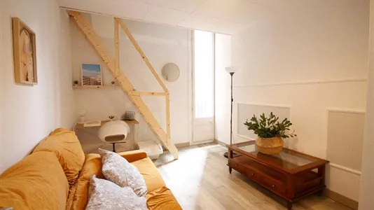 Rooms in Barcelona Ciutat Vella - photo 4
