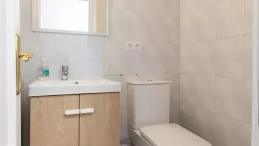 Rooms in el Camí de Vera - photo 6