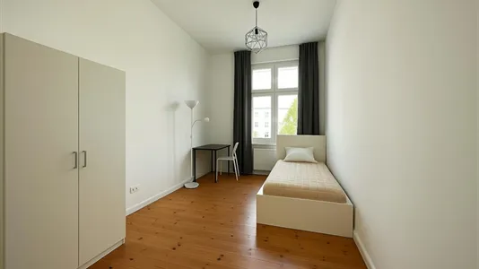 Rooms in Berlin Friedrichshain-Kreuzberg - photo 1