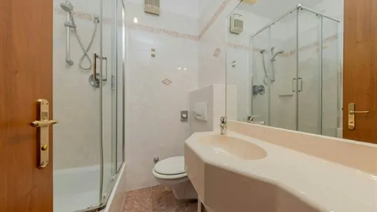 Rooms in Novara - photo 7