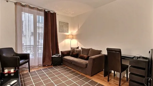 Apartments in Paris 16ème arrondissement (South) - photo 2