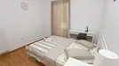 Room for rent, Piraeus, Attica, &lt;span class=&quot;blurred street&quot; onclick=&quot;ProcessAdRequest(8131605)&quot;&gt;&lt;span class=&quot;hint&quot;&gt;See streetname&lt;/span&gt;[xxxxxxxxxxxxx]&lt;/span&gt;