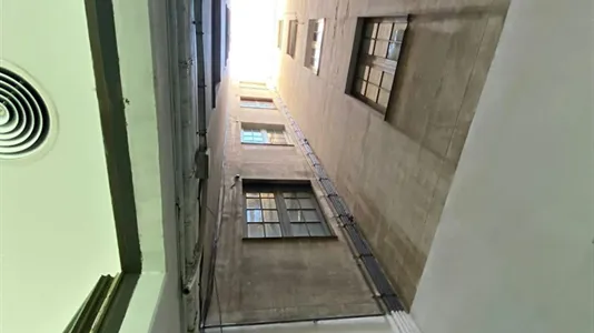 Rooms in Barcelona Eixample - photo 7