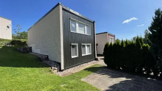 Houses in Tranås - photo 1
