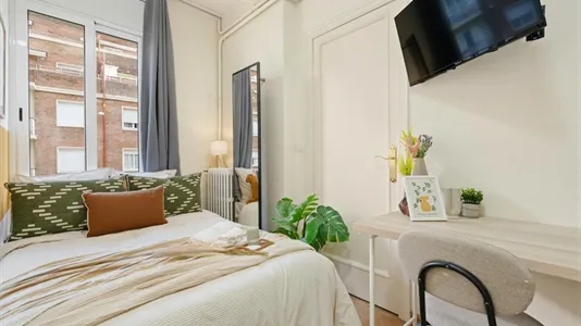 Rooms in Barcelona Les Corts - photo 1