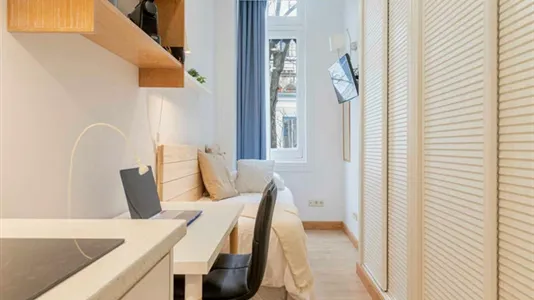 Rooms in Madrid Centro - photo 3