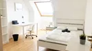Room for rent, Vienna Favoriten, Vienna, &lt;span class=&quot;blurred street&quot; onclick=&quot;ProcessAdRequest(7722552)&quot;&gt;&lt;span class=&quot;hint&quot;&gt;See streetname&lt;/span&gt;[xxxxxxxxxxxxx]&lt;/span&gt;