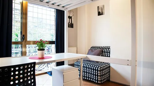 Rooms in Roma Municipio VII – Appio-Latino/Tuscolano/Cinecittà - photo 5