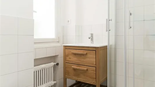 Rooms in Madrid Chamberí - photo 6