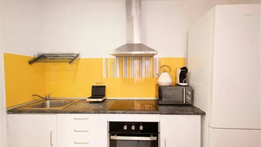 Rooms in Barcelona Ciutat Vella - photo 4