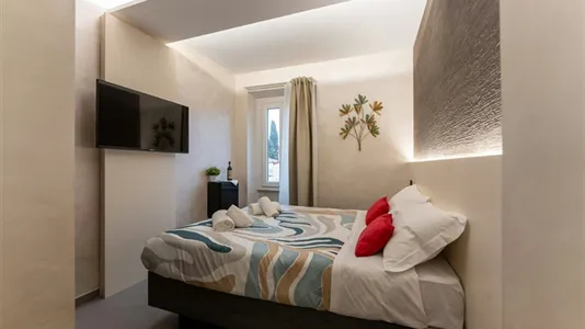 Rooms in Florence - photo 9