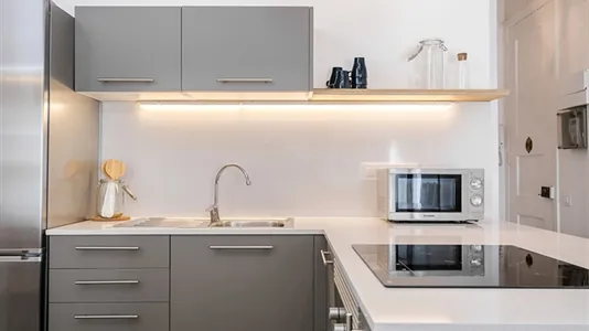 Apartments in Barcelona Eixample - photo 4