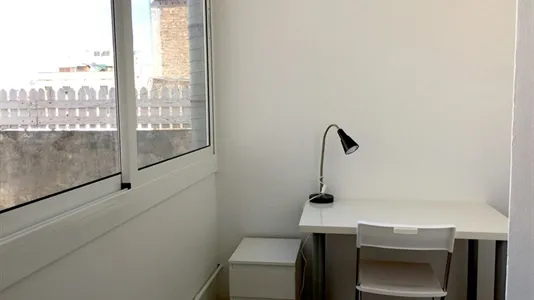 Rooms in Barcelona Eixample - photo 7