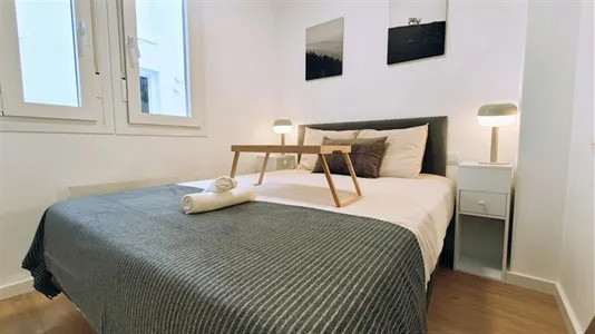 Rooms in Madrid Centro - photo 2