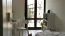Room for rent, Padua, Veneto, &lt;span class=&quot;blurred street&quot; onclick=&quot;ProcessAdRequest(7733184)&quot;&gt;&lt;span class=&quot;hint&quot;&gt;See streetname&lt;/span&gt;[xxxxxxxxxxxxx]&lt;/span&gt;