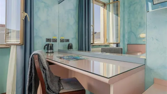 Rooms in Novara - photo 4