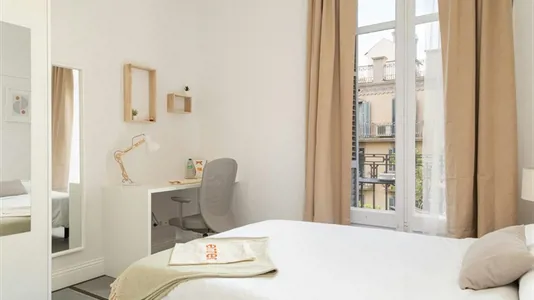 Rooms in Barcelona Les Corts - photo 3