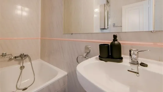 Rooms in Madrid Chamberí - photo 5