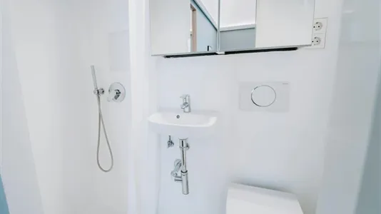 Rooms in Madrid Tetuán - photo 5