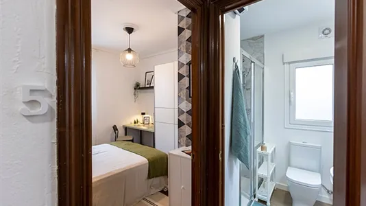 Rooms in Bilbao - photo 7