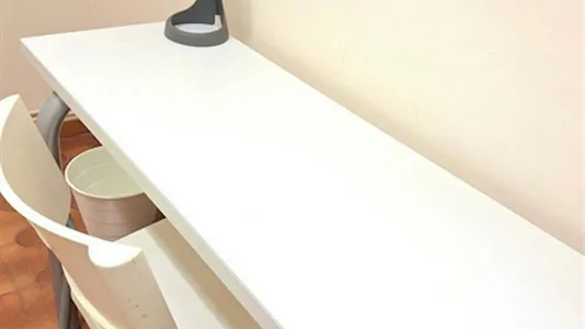 Rooms in Barcelona Sants-Montjuïc - photo 8