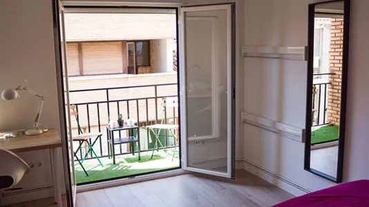 Rooms in Zaragoza - photo 8